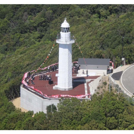 紀伊日ノ御埼灯台の一般公開を開始します。
